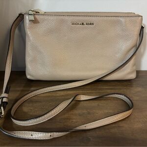 Michael Kors Beige Crossbody Bag purse with card slots